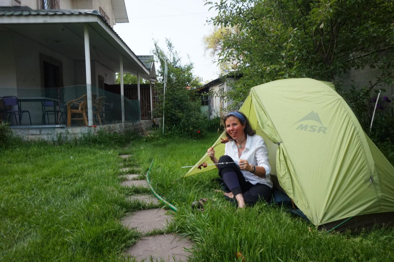 "European" Backpackers Hostel In Алма Ата Екстериор снимка